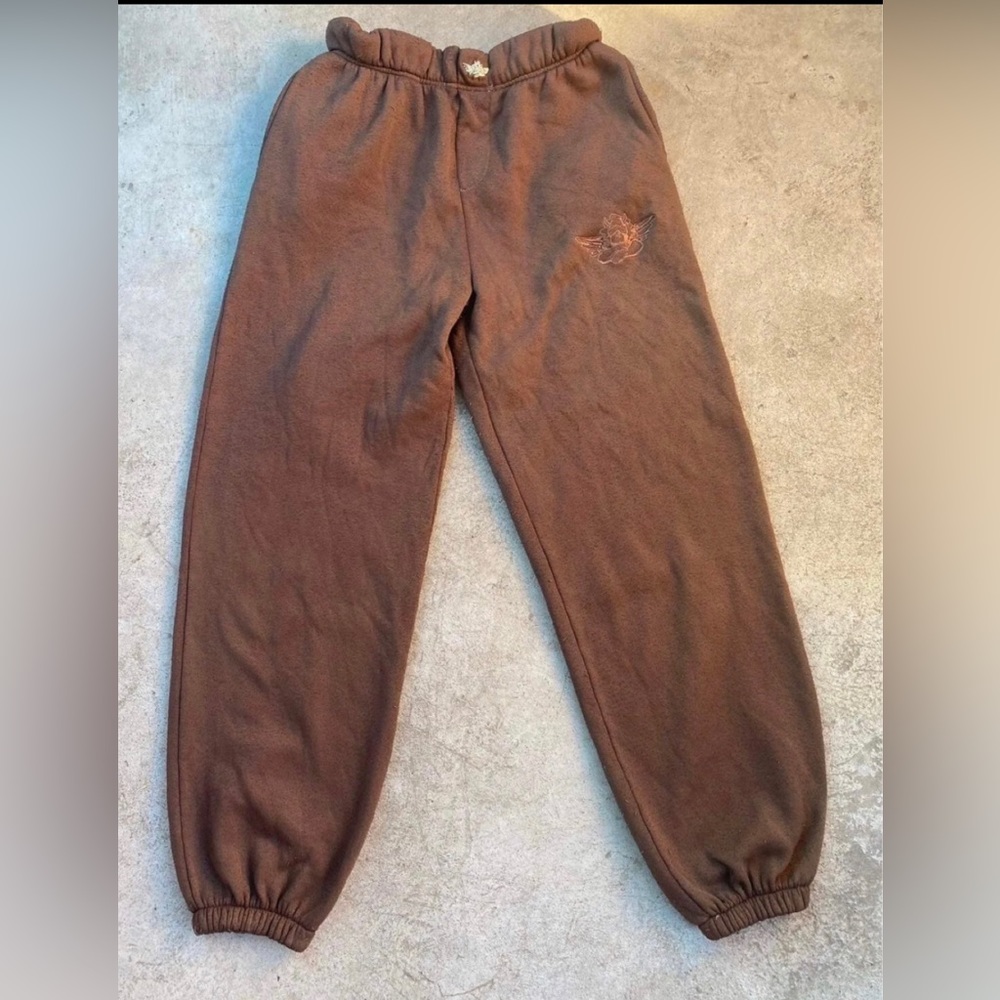 **VERY RARE** discontinued Boys Lie sweatpants
#streetwear